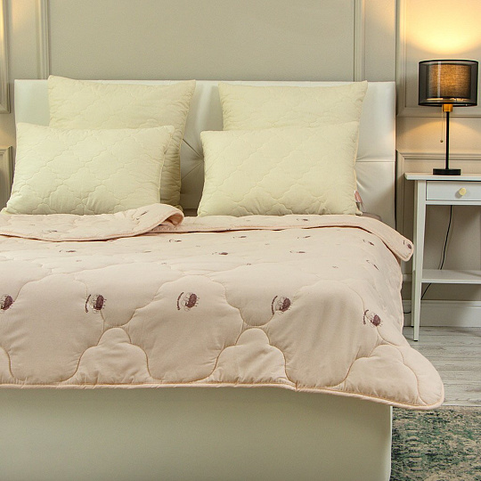 Одеяло 1.5-спальное, 140х205 см, Овечья шерсть, 300 г/м2, всесезонное, чехол хлопок, ИвШвейСтандарт, бежевое