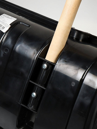 Лопата для снега пластик, с алюминиевой планкой, 375х500х1375 мм, черенок деревянный, 30 мм, в сборе, Цикл, Богатырь