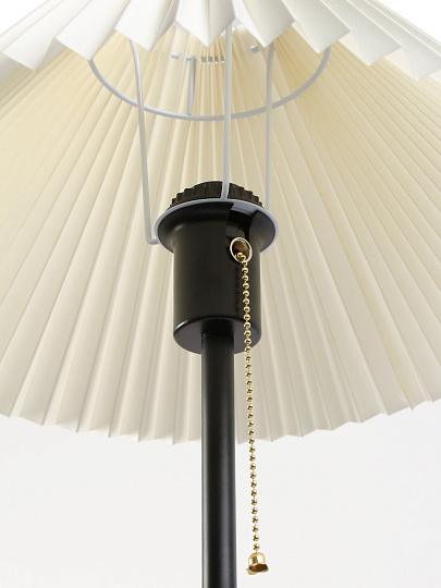 Светильник жесткое основание, Е27, 40 Вт, черный, абажур белый, Lofter, A100089