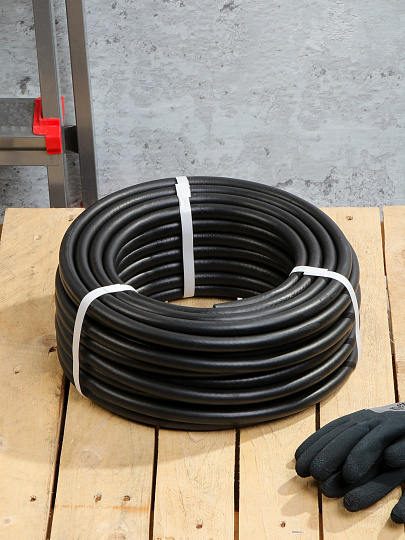 Шланг поливочный 1/2 '' '', внутренний d12 мм, 6 атм, армированный, 25 м, 3 слоя, Клевер, ТЭП, черный