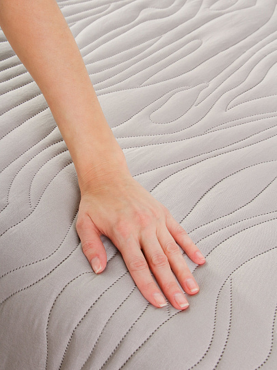 Покрывало евро, 240х260 см, 100% полиэстер, стеганое, Silvano, Wave, серое