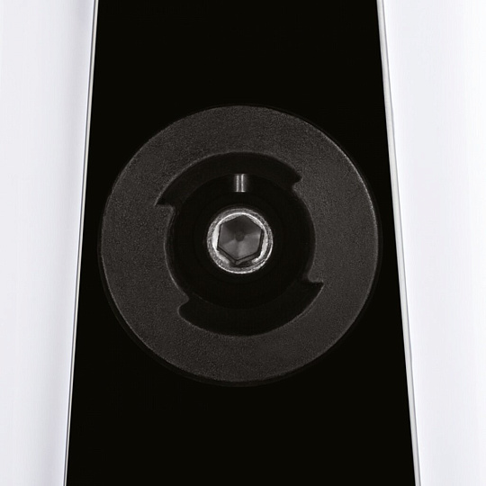 Мясорубка электрическая Scarlett, SC-MG45S60, 1800 Вт, реверс, 2.5 кг/мин, пластик, 2 насадки, для приготовления сосисок и кеббе, 2 решетки