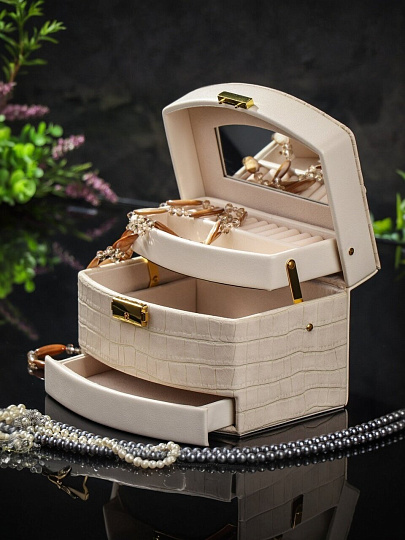 Шкатулка 18х14х12.5 см, бежевая, Y4-6773