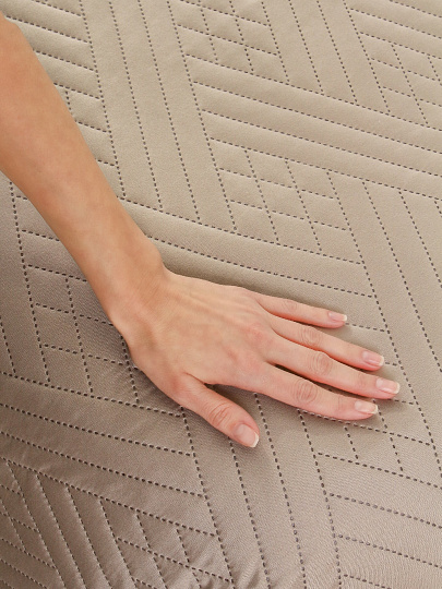 Покрывало 180х200 см, 100%пэ, стеган, Silvano, Сетка, св-беж