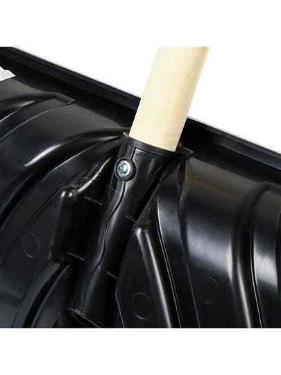 Лопата для снега пластик, 340х465х990 мм, черенок деревянный, тулейка 32 мм, в сборе, Цикл, Крепыш