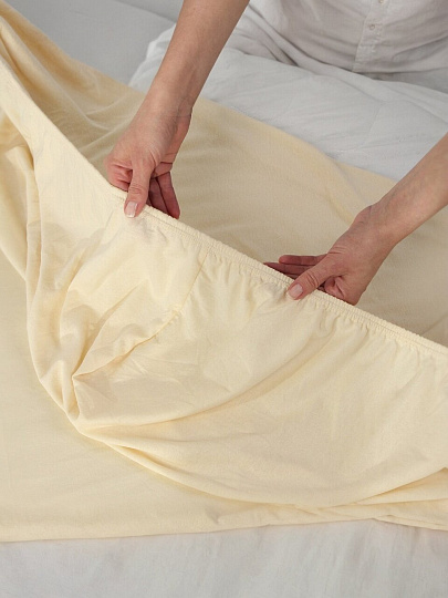 Простыня 1.5-спальная, 140х200х20 см, 100% хлопок, трикотаж, 120 г/м2, на резинке, Silvano, Кремовый, ПТр140*200