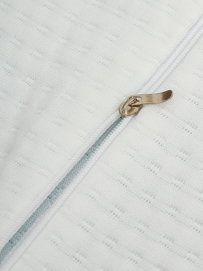 Чехол на подушку Silvano, 100% полиэстер, 50х30 см, ортопедический, TX001